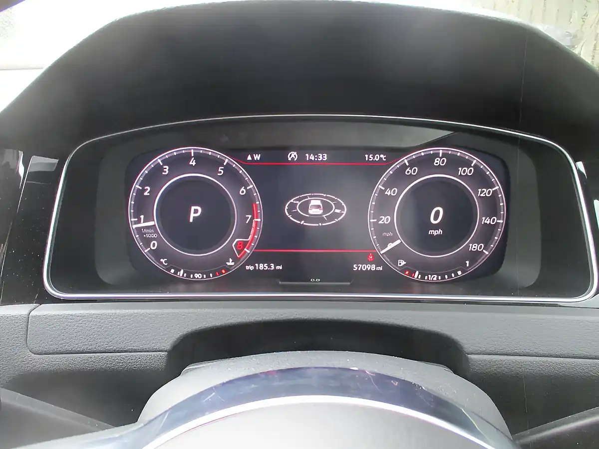 Used 2017 Volkswagen Golf GTI Black - Interior and Exterior details 15