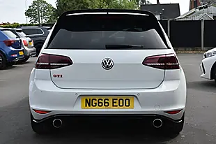 Used 2017 Volkswagen Golf GTI Clubsport 40 White - Interior and Exterior details 5