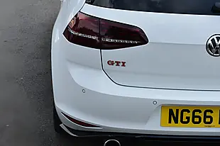 Used 2017 Volkswagen Golf GTI Clubsport 40 White - Interior and Exterior details 9