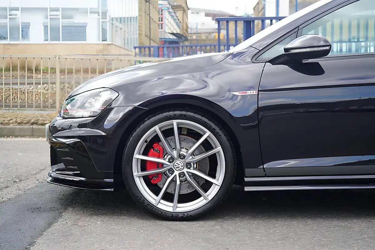 Used 2017 Volkswagen Golf GTI Clubsport S Black - Interior and Exterior details 11