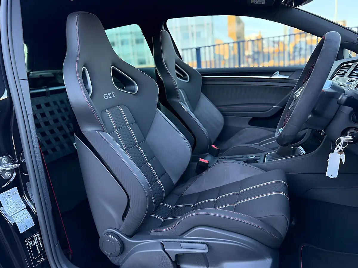 Used 2017 Volkswagen Golf GTI Clubsport S Black - Interior and Exterior details 16