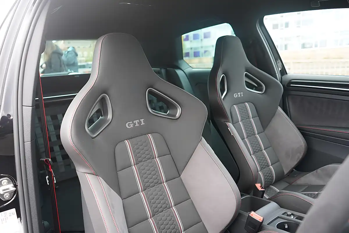 Used 2017 Volkswagen Golf GTI Clubsport S Black - Interior and Exterior details 3