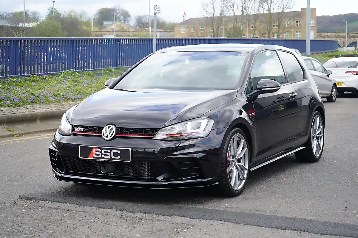 Used 2017 Volkswagen Golf GTI Clubsport S Black - Interior and Exterior details 6