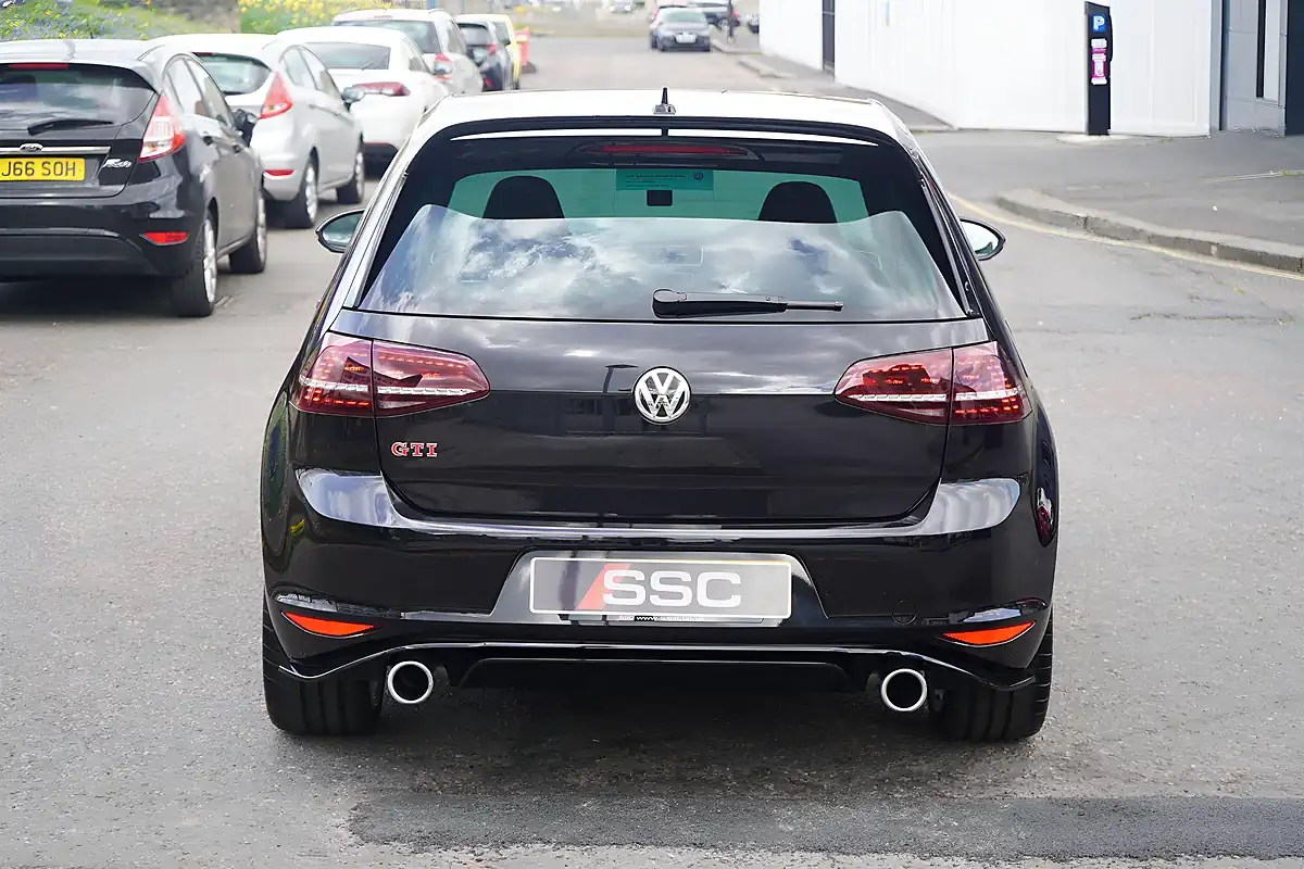 Used 2017 Volkswagen Golf GTI Clubsport S Black - Interior and Exterior details 9