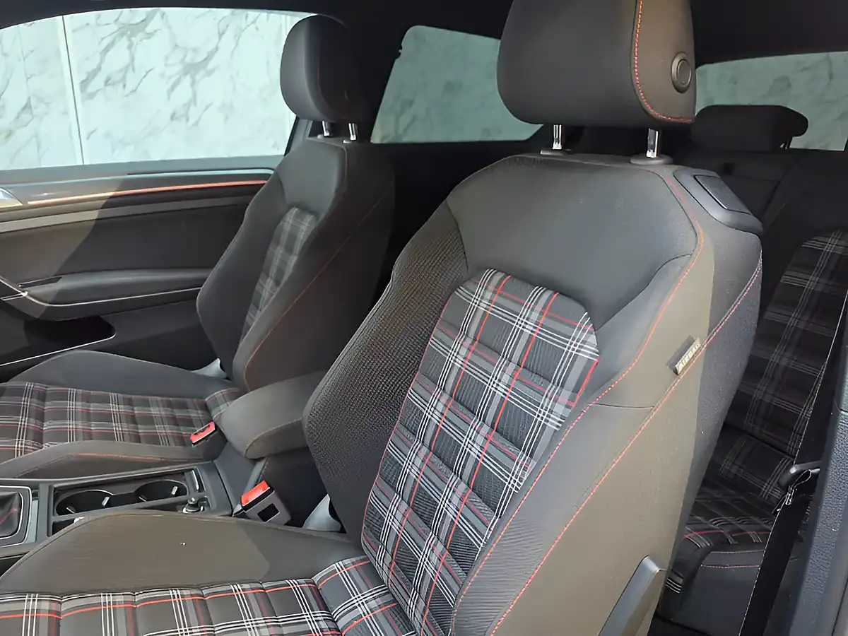 Used 2017 Volkswagen Golf GTI Grey - Interior and Exterior details 15
