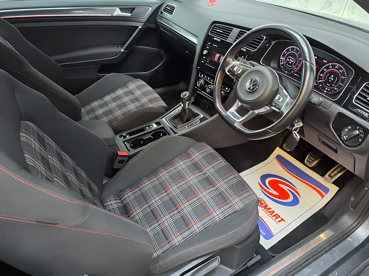 Used 2017 Volkswagen Golf GTI Grey - Interior and Exterior details 16