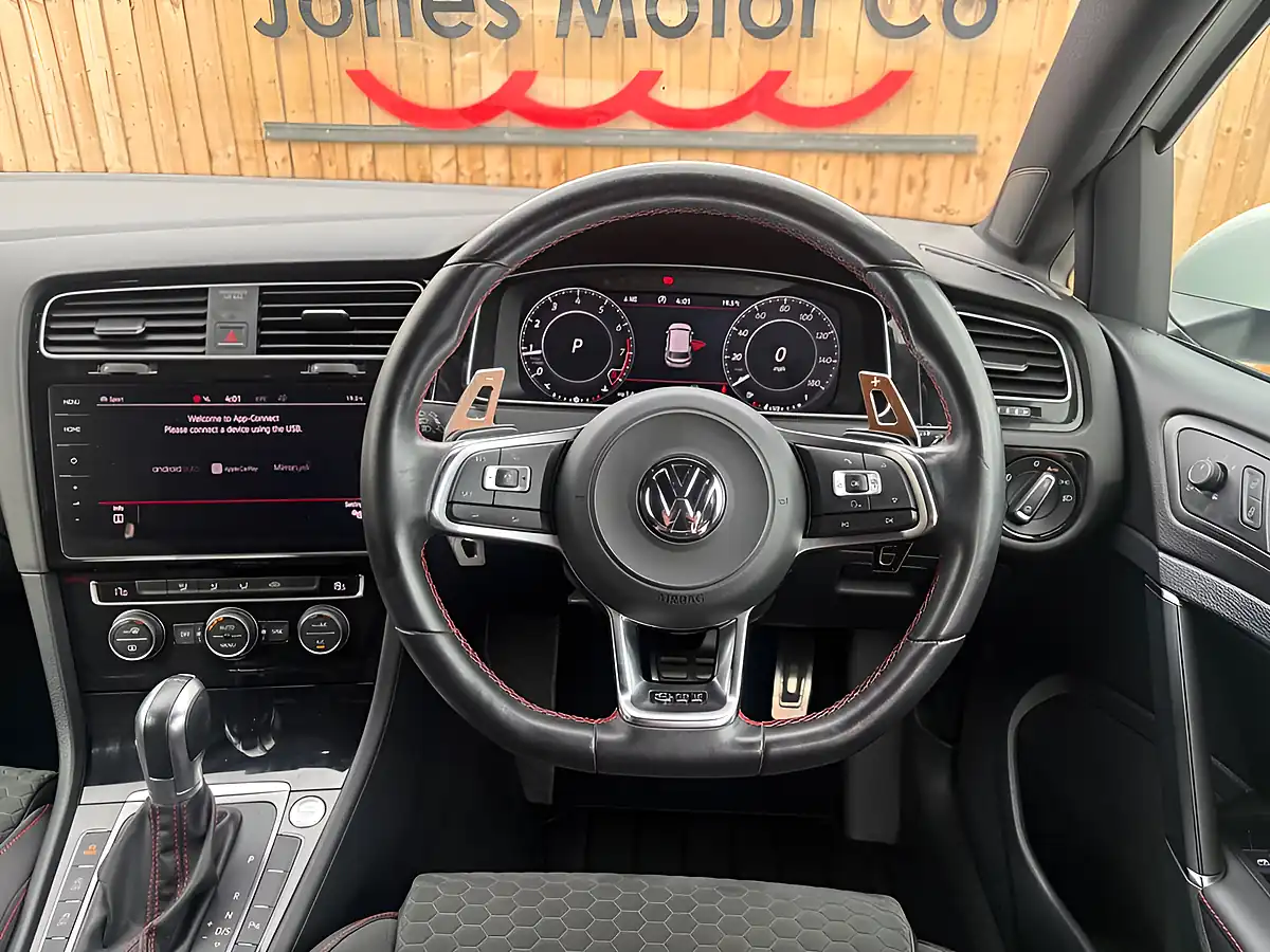 Used 2017 Volkswagen Golf GTI Performance White - Interior and Exterior details 12