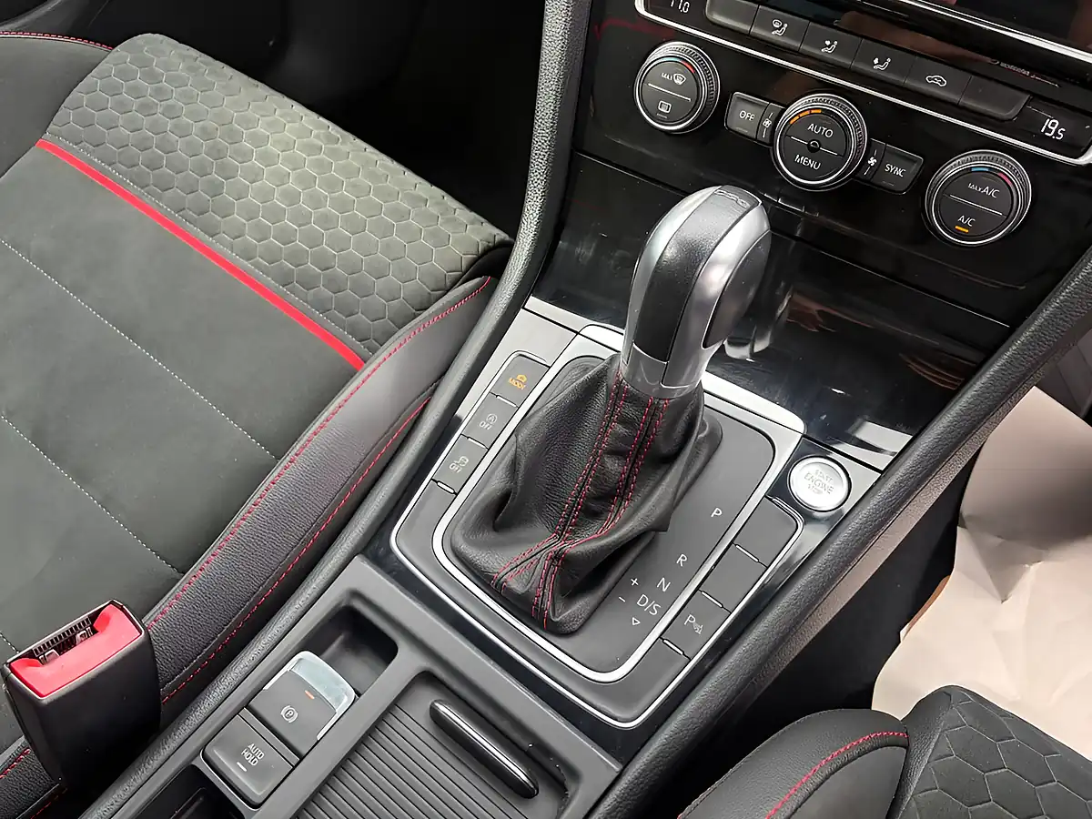 Used 2017 Volkswagen Golf GTI Performance White - Interior and Exterior details 19