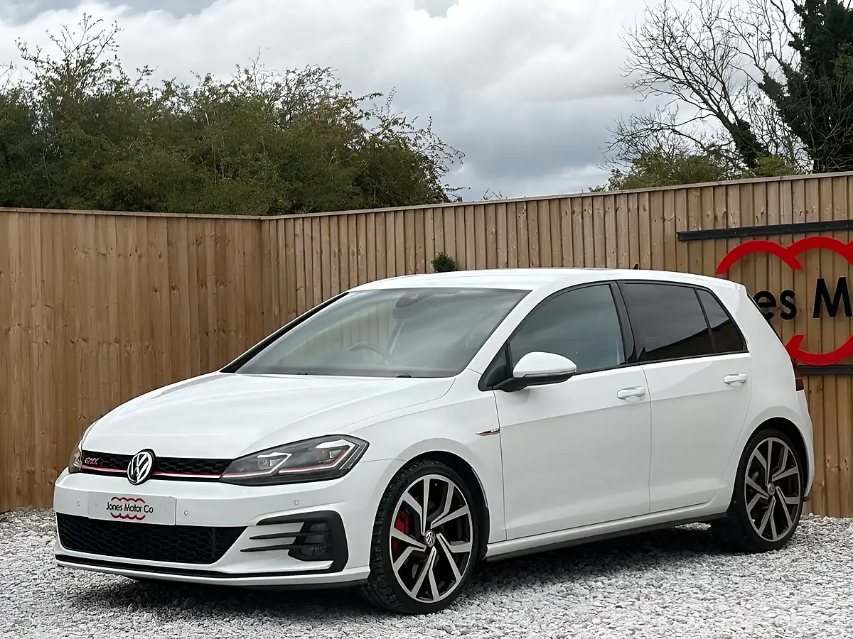 Used 2017 Volkswagen Golf GTI Performance White - Interior and Exterior details 3