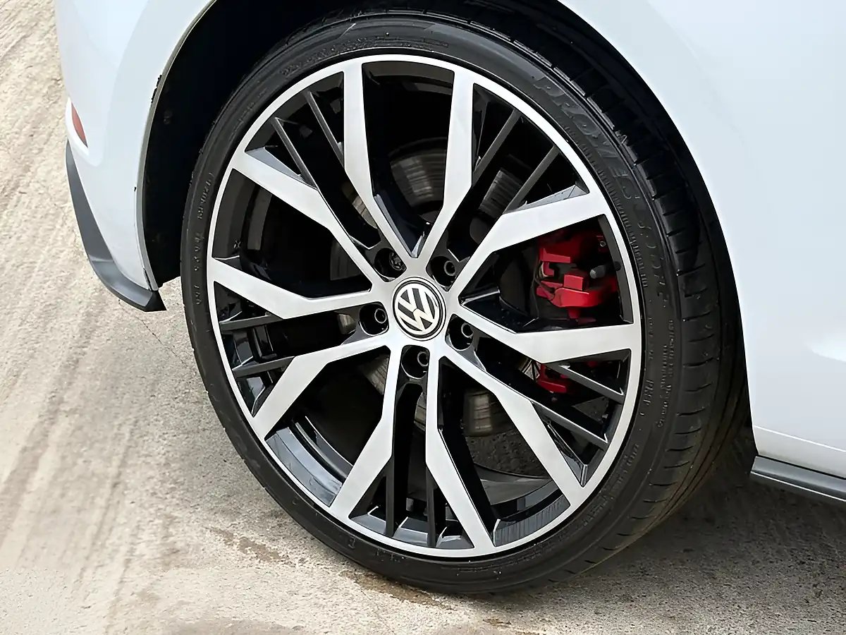 Used 2017 Volkswagen Golf GTI Performance White Silver - Interior and Exterior details 10
