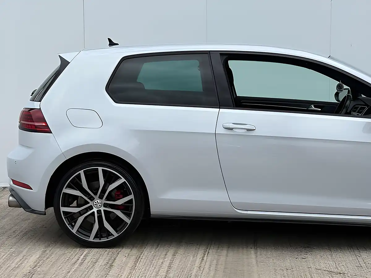 Used 2017 Volkswagen Golf GTI Performance White Silver - Interior and Exterior details 11