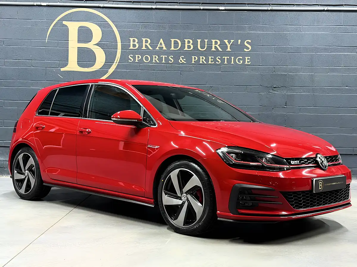 Used 2017 Volkswagen Golf GTI Red - Interior and Exterior details 2