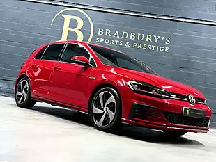 Used 2017 Volkswagen Golf GTI Red - Interior and Exterior details 8