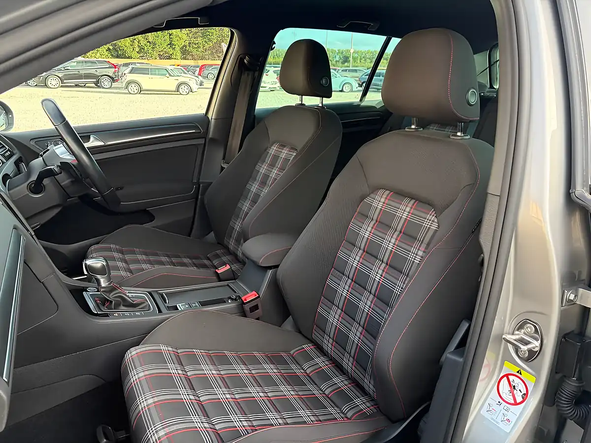 Used 2017 Volkswagen Golf GTI Silver - Interior and Exterior details 14