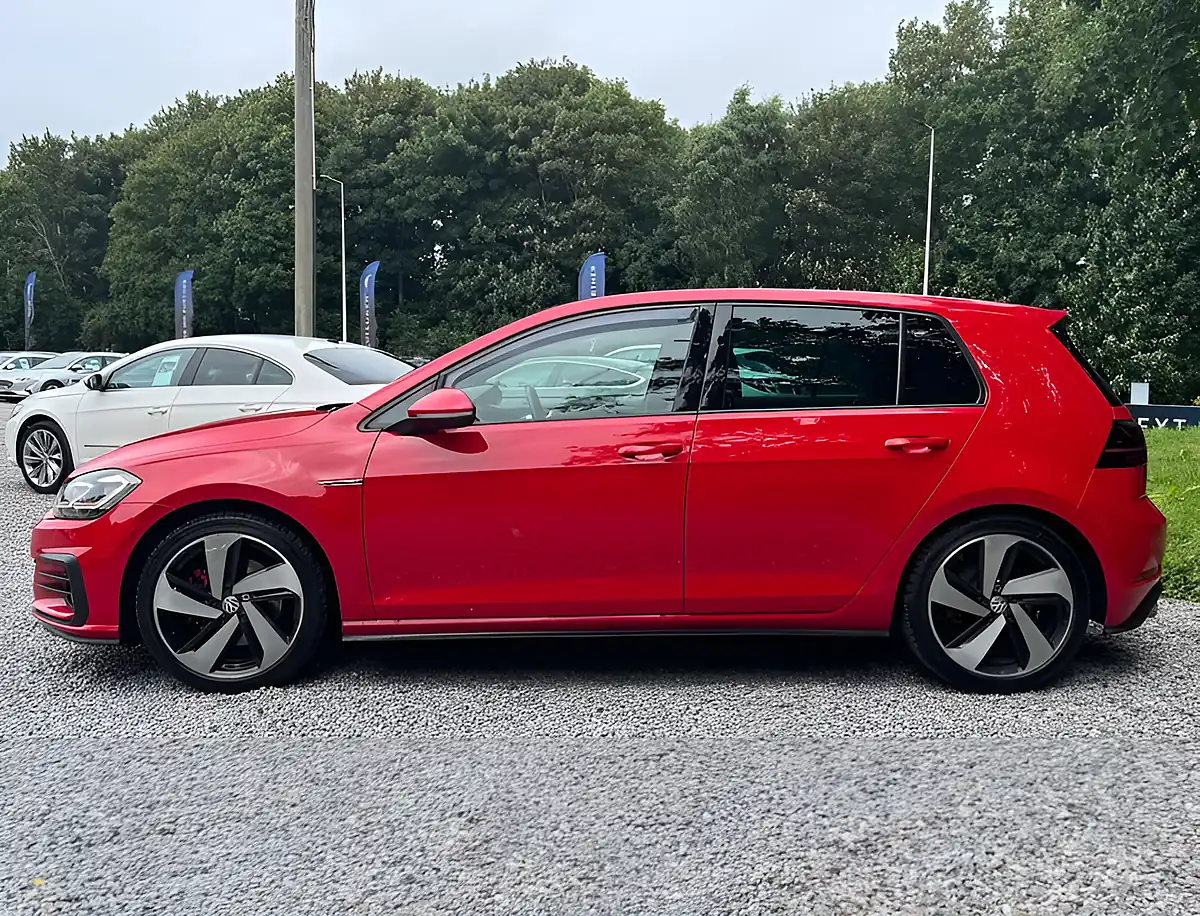 Used 2017 Volkswagen Golf GTI Tornado Red - Interior and Exterior details 6