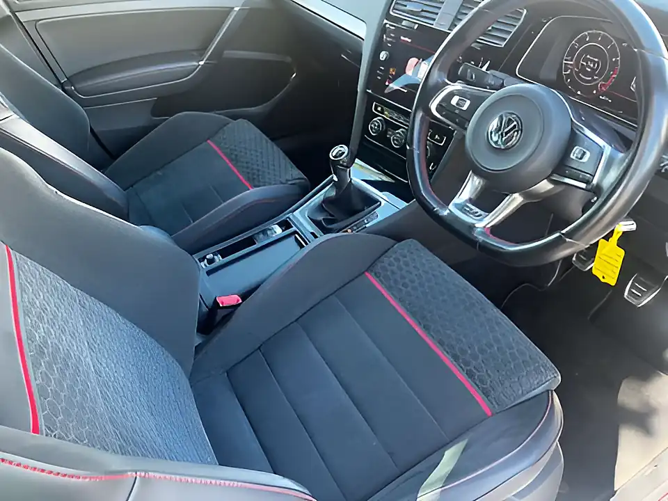 Used 2017 Volkswagen Golf GTI White - Interior and Exterior details 15