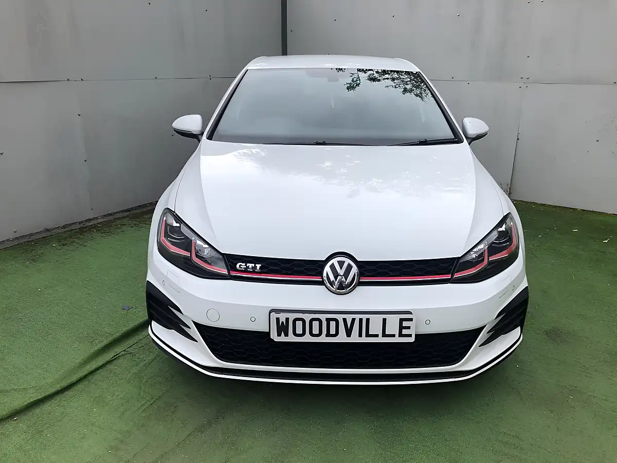 Used 2017 Volkswagen Golf GTI White - Interior and Exterior details 8