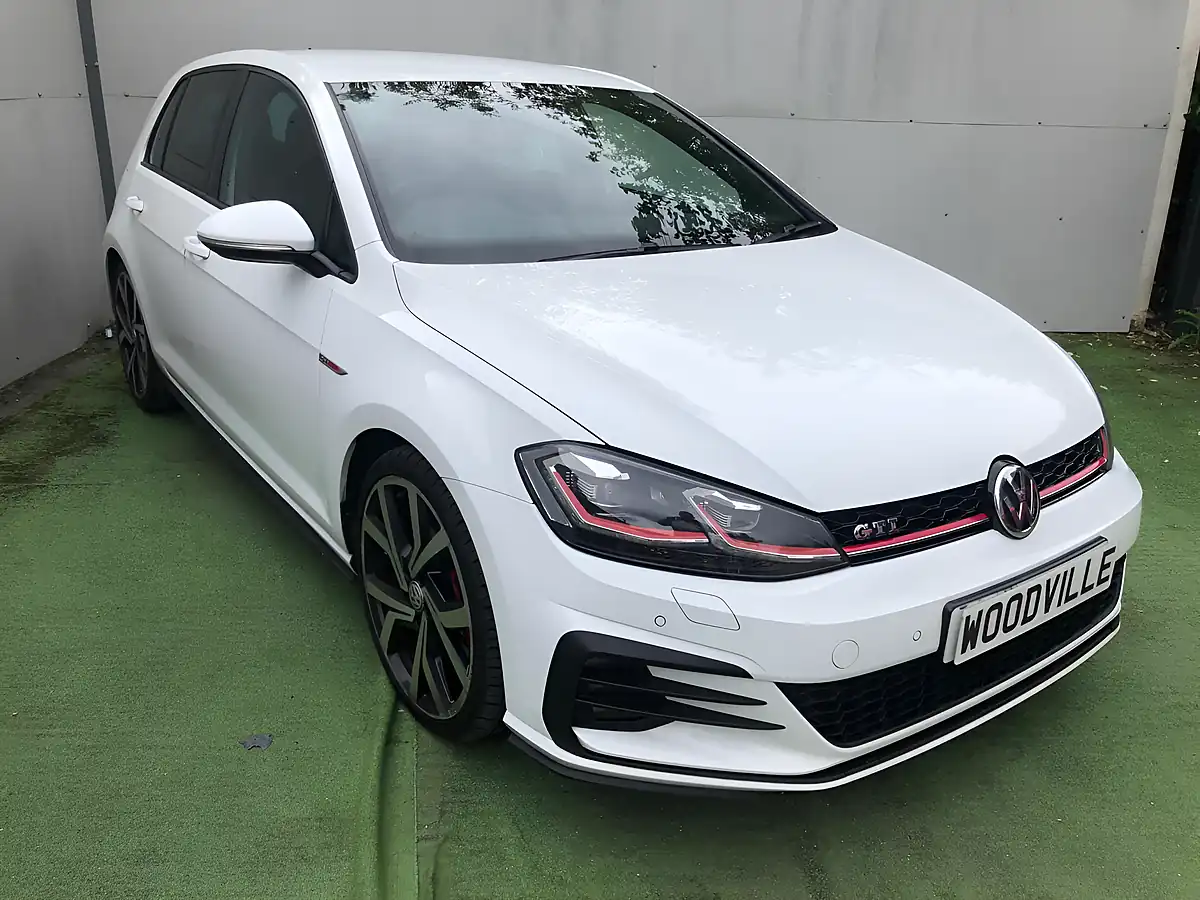 Used 2017 Volkswagen Golf GTI White - Interior and Exterior details 9
