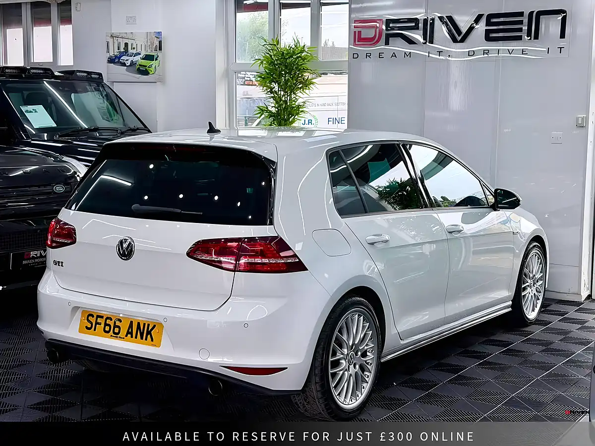 Used 2017 Volkswagen Golf GTI White - Interior and Exterior details 10
