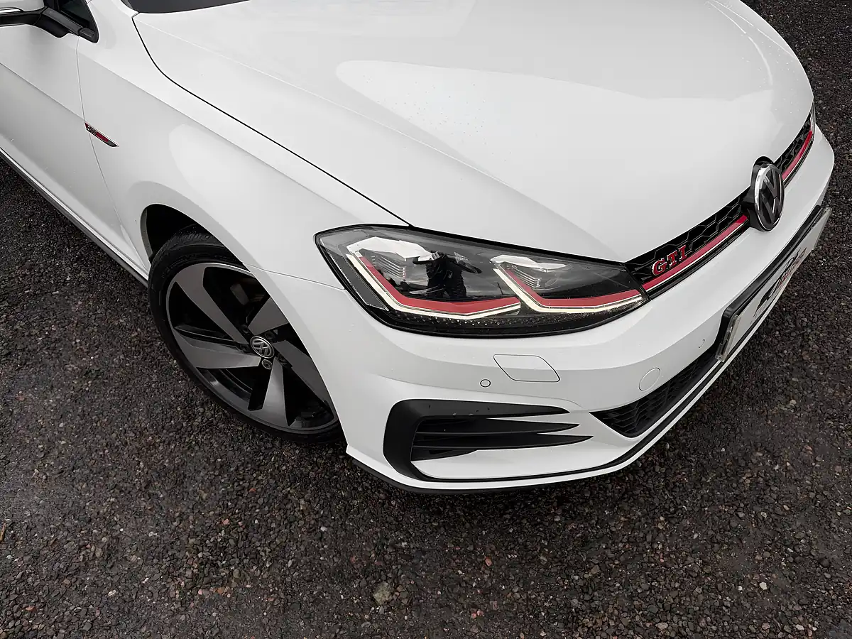 Used 2017 Volkswagen Golf GTI White - Interior and Exterior details 2