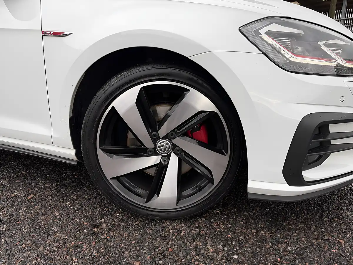 Used 2017 Volkswagen Golf GTI White - Interior and Exterior details 3