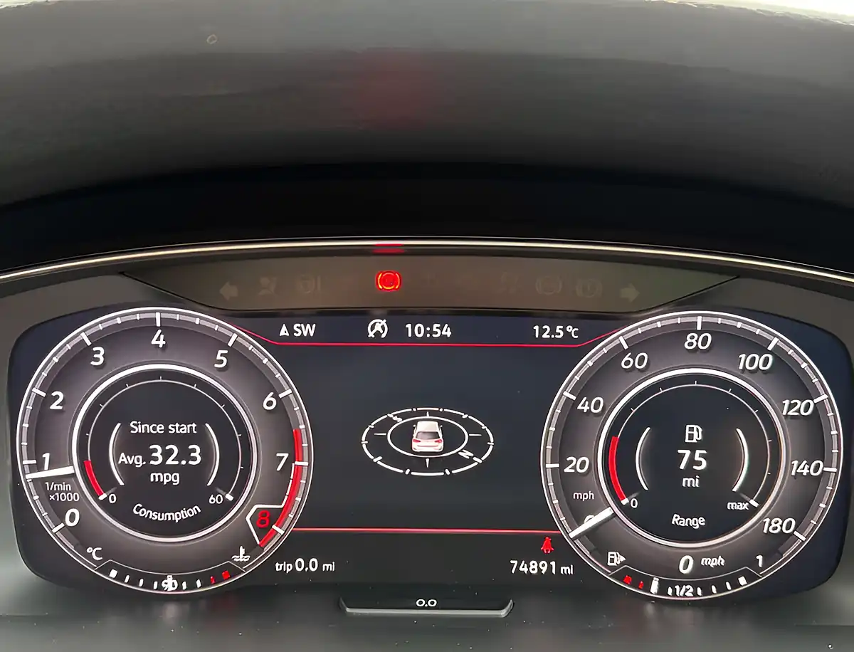 Used 2017 Volkswagen Golf GTI White Silver - Interior and Exterior details 11