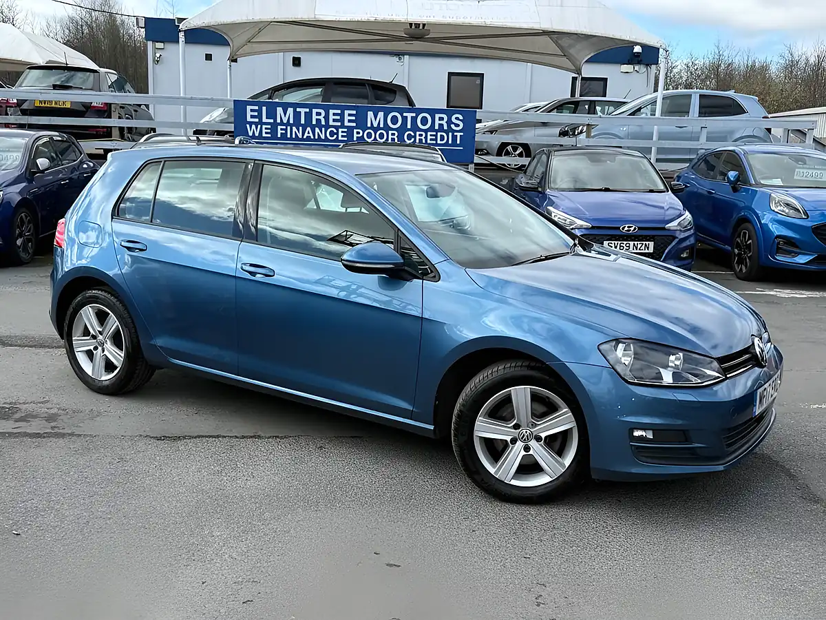 Used 2017 Volkswagen Golf Match Edition Blue - Front View