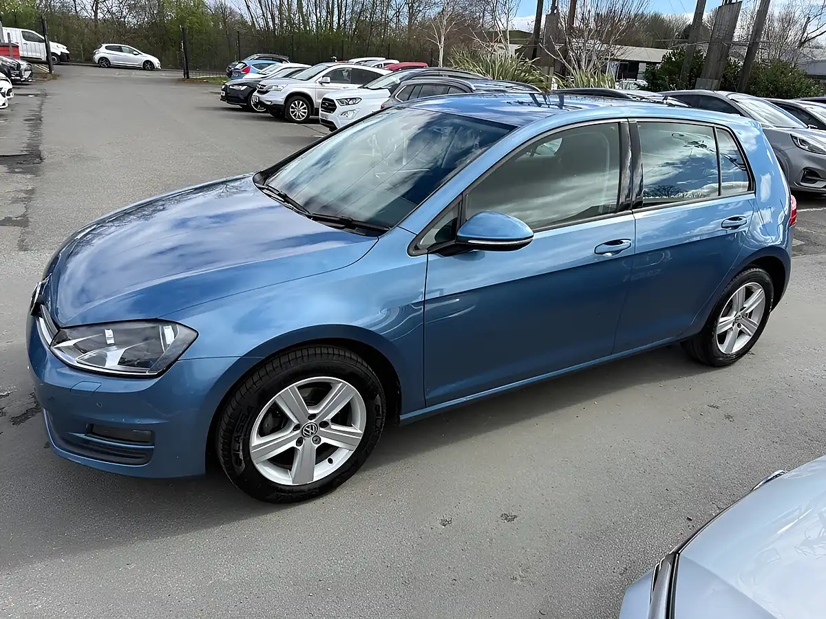 Used 2017 Volkswagen Golf Match Edition Blue - Interior and Exterior details 18