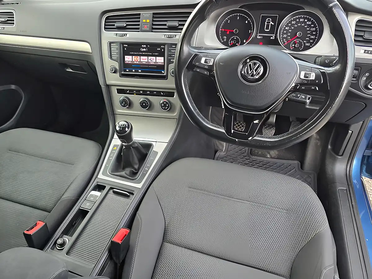 Used 2017 Volkswagen Golf Match Edition Bright Blue Metallic - Interior and Exterior details 13