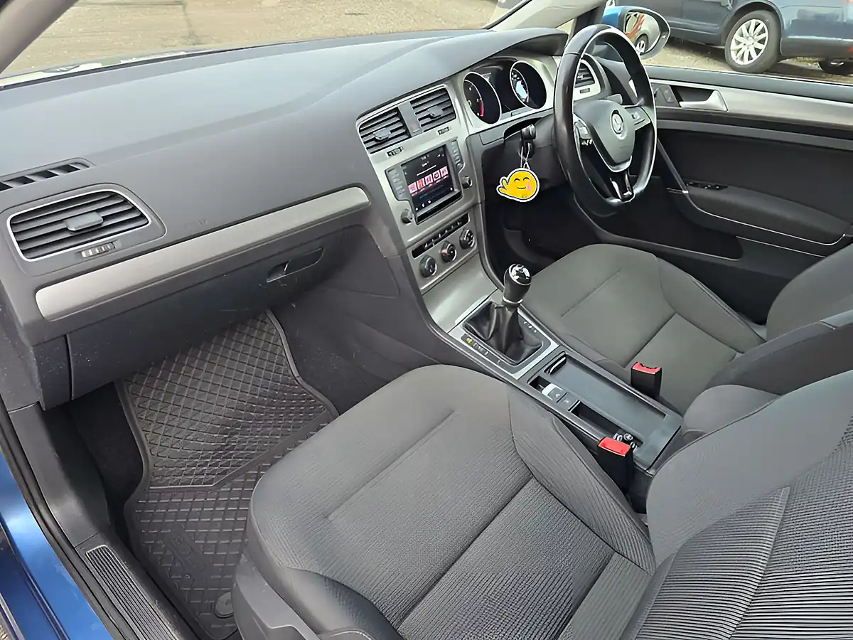 Used 2017 Volkswagen Golf Match Edition Bright Blue Metallic - Interior and Exterior details 15