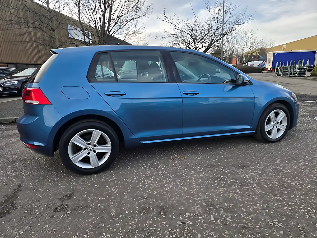 Used 2017 Volkswagen Golf Match Edition Bright Blue Metallic - Interior and Exterior details 6