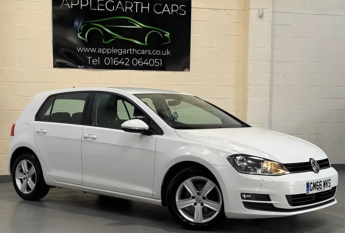 Used 2017 Volkswagen Golf Match Edition White - Interior and Exterior details 12