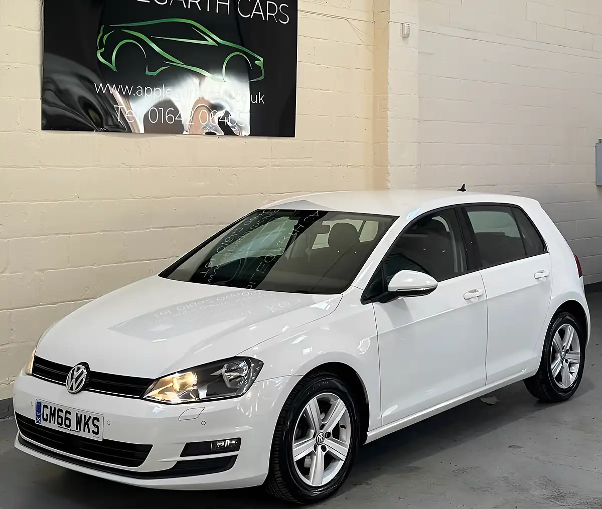 Used 2017 Volkswagen Golf Match Edition White - Interior and Exterior details 13