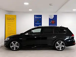 Used 2017 Volkswagen Golf R Black - Interior and Exterior details 15