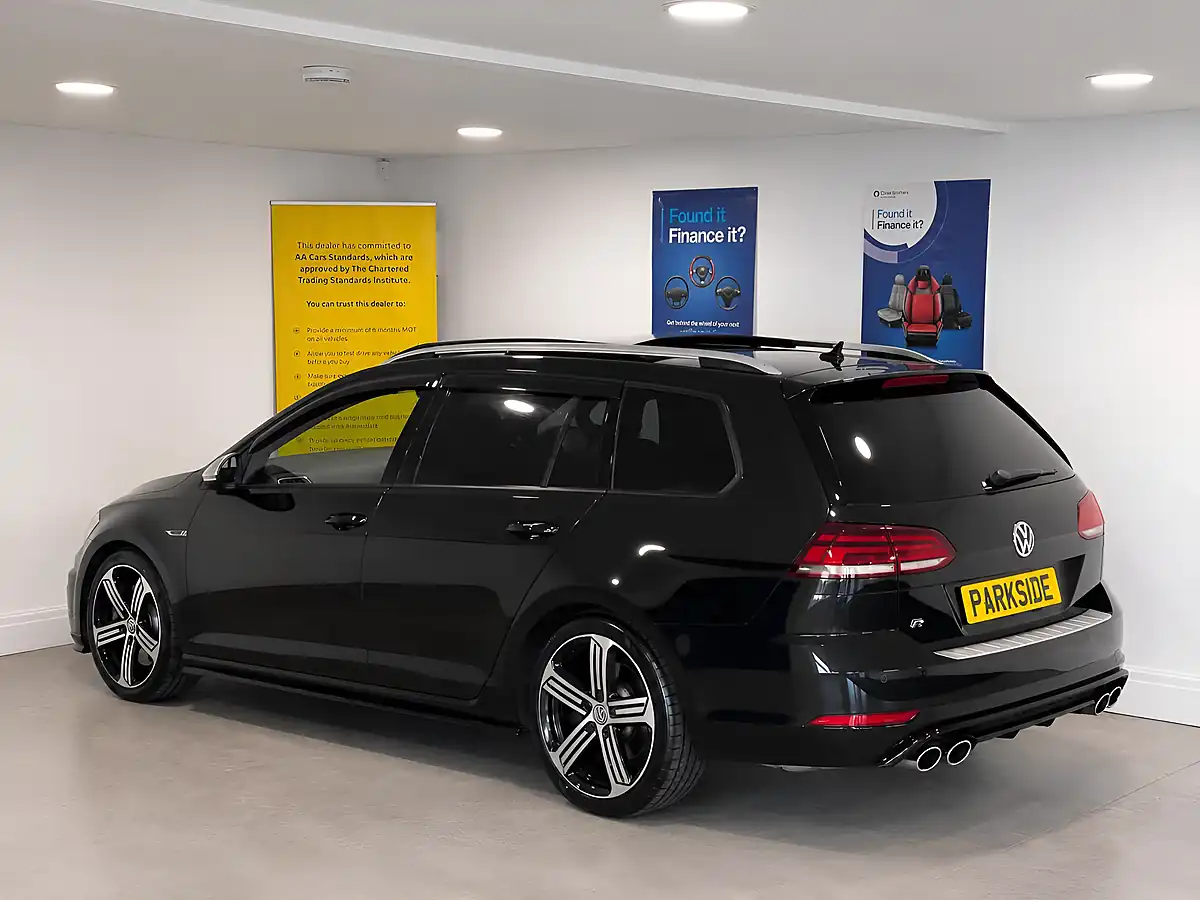 Used 2017 Volkswagen Golf R Black - Interior and Exterior details 7
