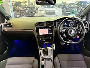 Used 2017 Volkswagen Golf R Blue - Interior and Exterior details 11