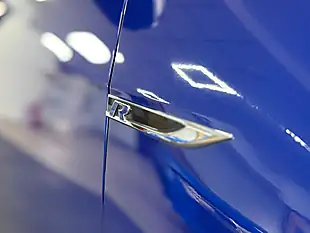 Used 2017 Volkswagen Golf R Blue - Interior and Exterior details 18
