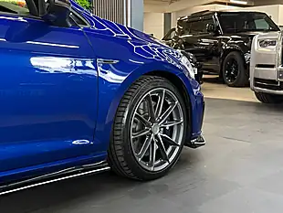 Used 2017 Volkswagen Golf R Blue - Interior and Exterior details 8