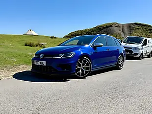 Used 2017 Volkswagen Golf R Blue - Interior and Exterior details 15