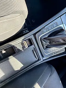 Used 2017 Volkswagen Golf R Blue - Interior and Exterior details 19