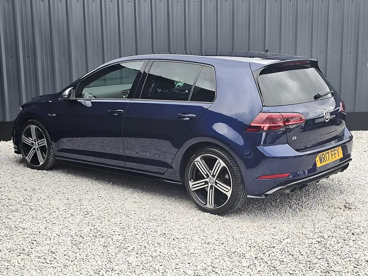 Used 2017 Volkswagen Golf R Blue - Interior and Exterior details 2