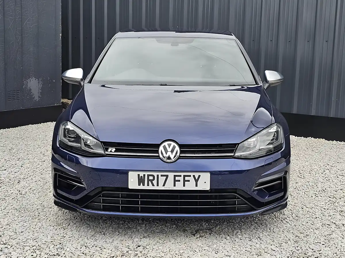 Used 2017 Volkswagen Golf R Blue - Interior and Exterior details 5