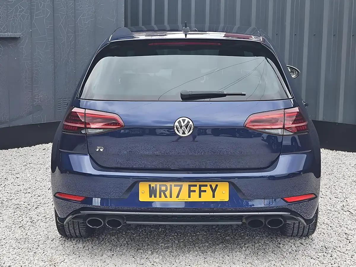 Used 2017 Volkswagen Golf R Blue - Interior and Exterior details 6