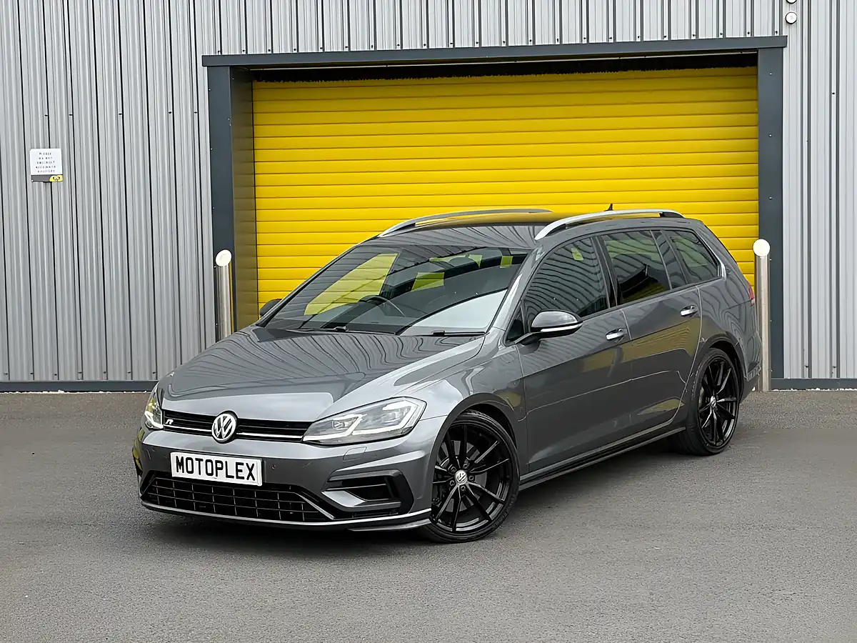 Used 2017 Volkswagen Golf R Estate Grey - Interior and Exterior details 13