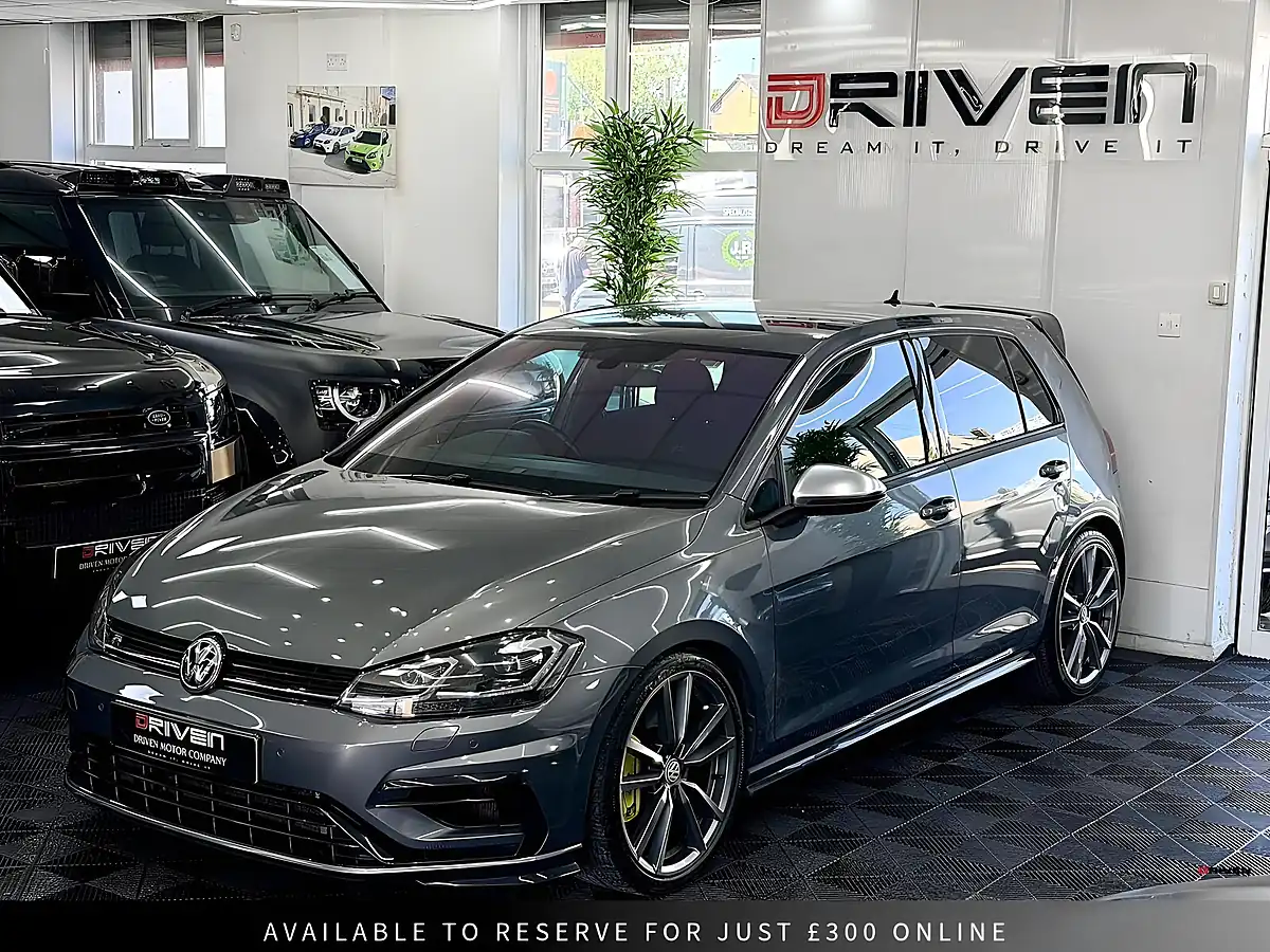 Used 2017 Volkswagen Golf R Grey - Interior and Exterior details 6