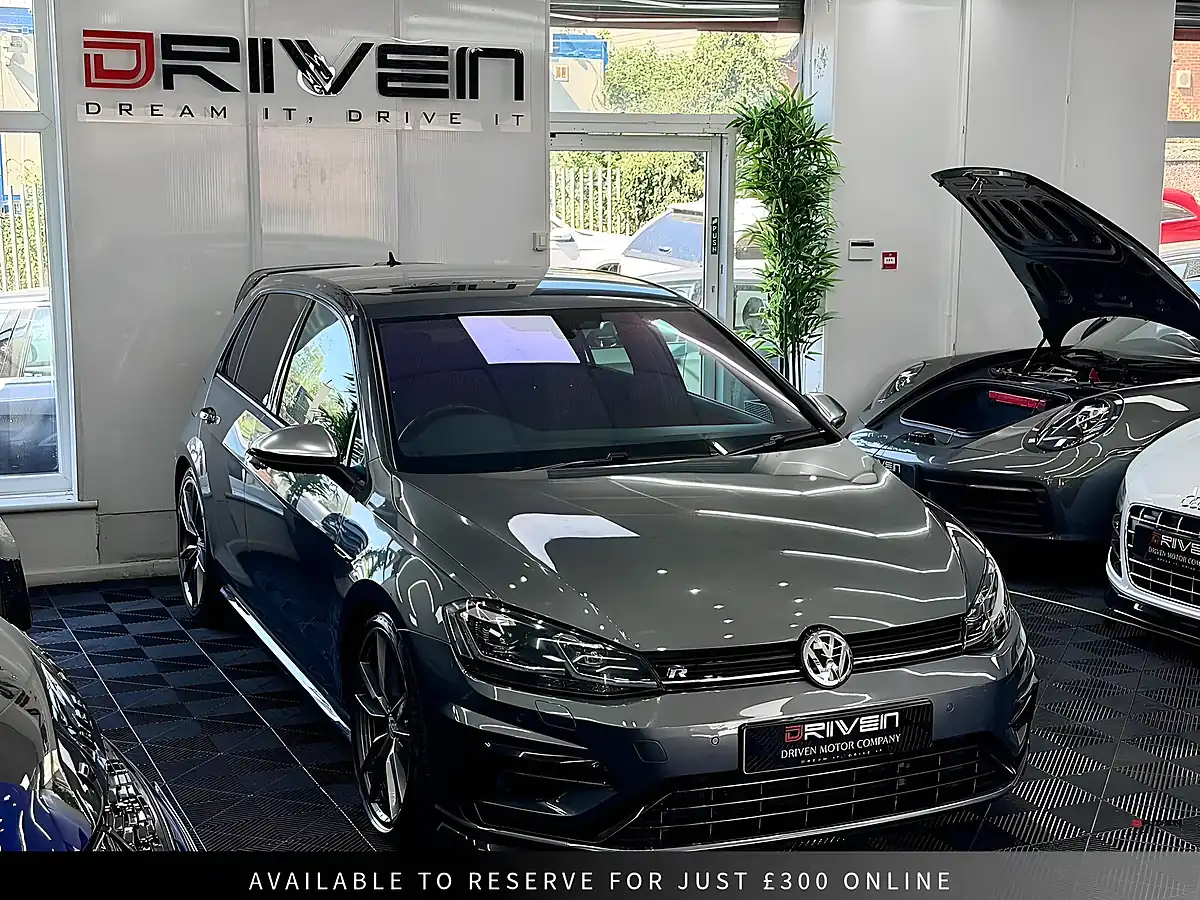 Used 2017 Volkswagen Golf R Grey - Interior and Exterior details 9