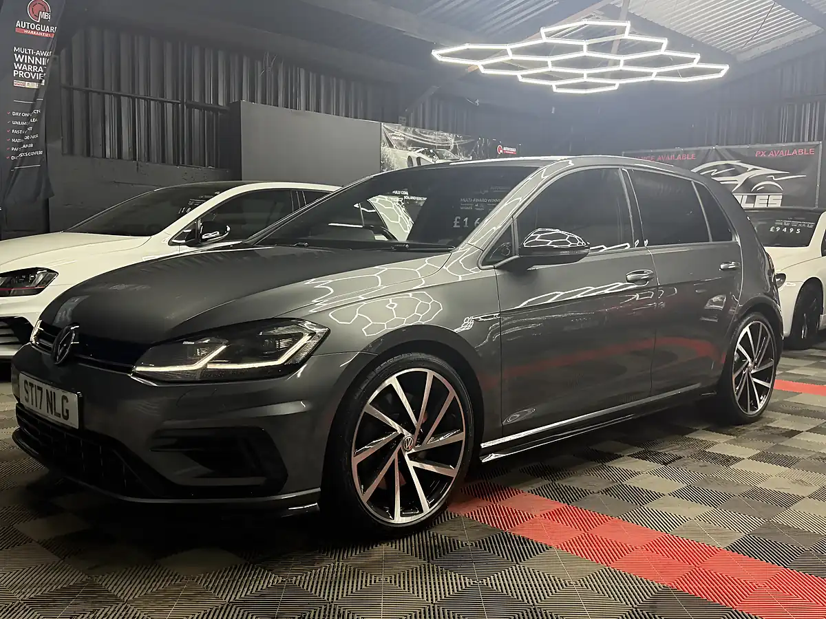 Used 2017 Volkswagen Golf R Grey - Interior and Exterior details 5