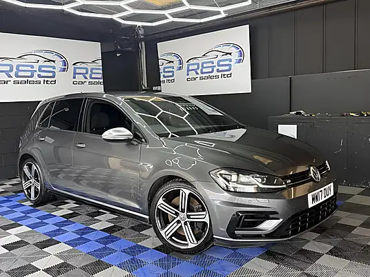 2017 Volkswagen Golf R 2.0 TSI