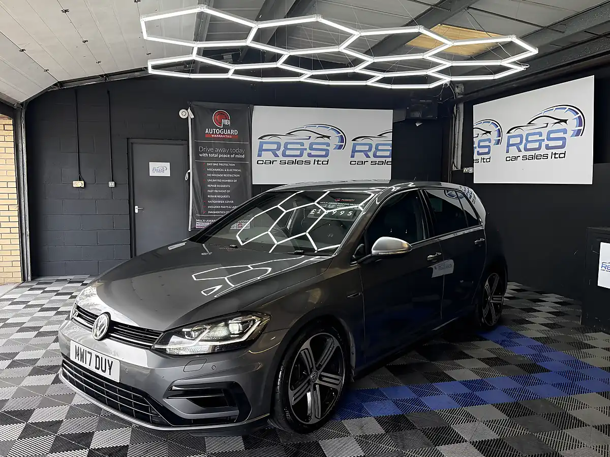 Used 2017 Volkswagen Golf R Indium Grey - Interior and Exterior details 12