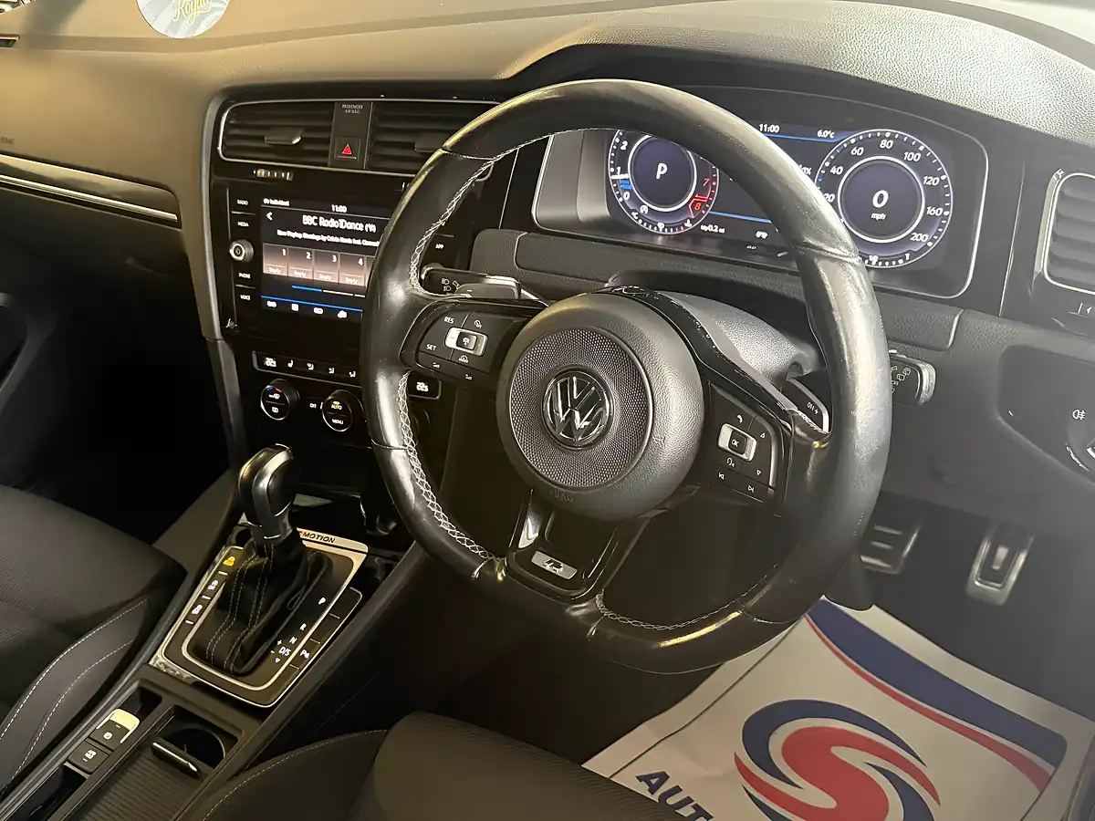 Used 2017 Volkswagen Golf R Indium Grey - Interior and Exterior details 15